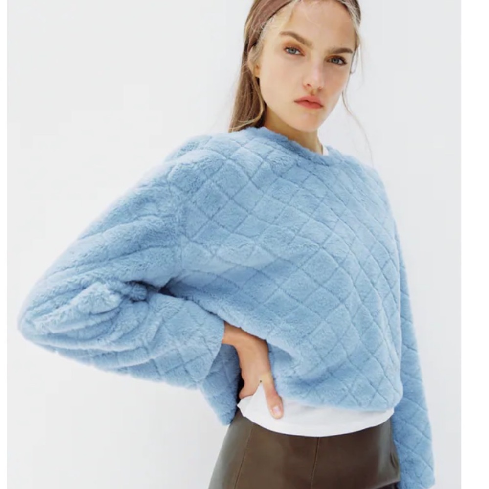NWT ZARA Blue/Gray Faux Fur Sweatshirt size Large